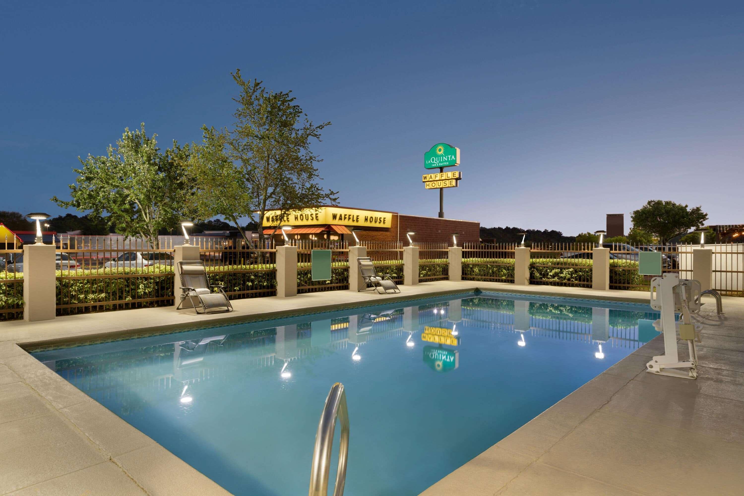 La Quinta Inn & Suites By Wyndham Ντόθαν Εξωτερικό φωτογραφία