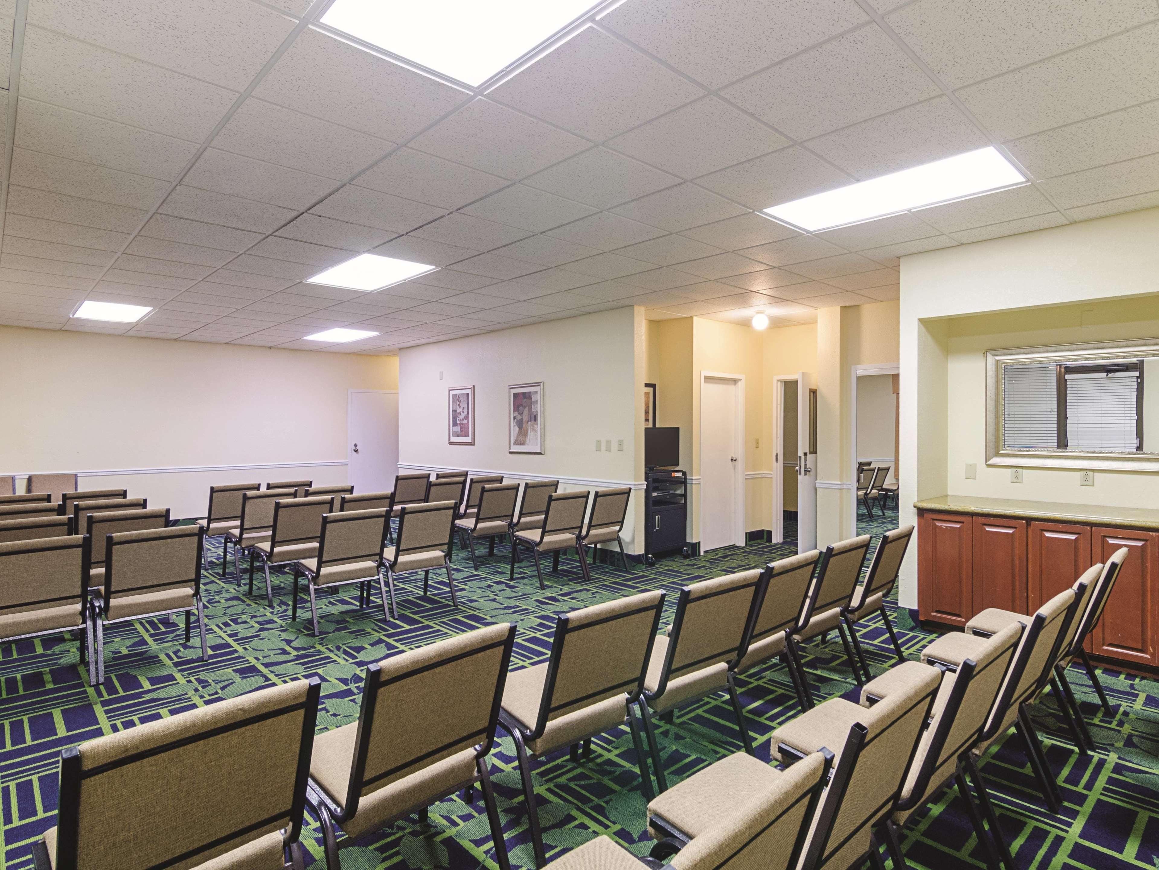 La Quinta Inn & Suites By Wyndham Ντόθαν Εξωτερικό φωτογραφία