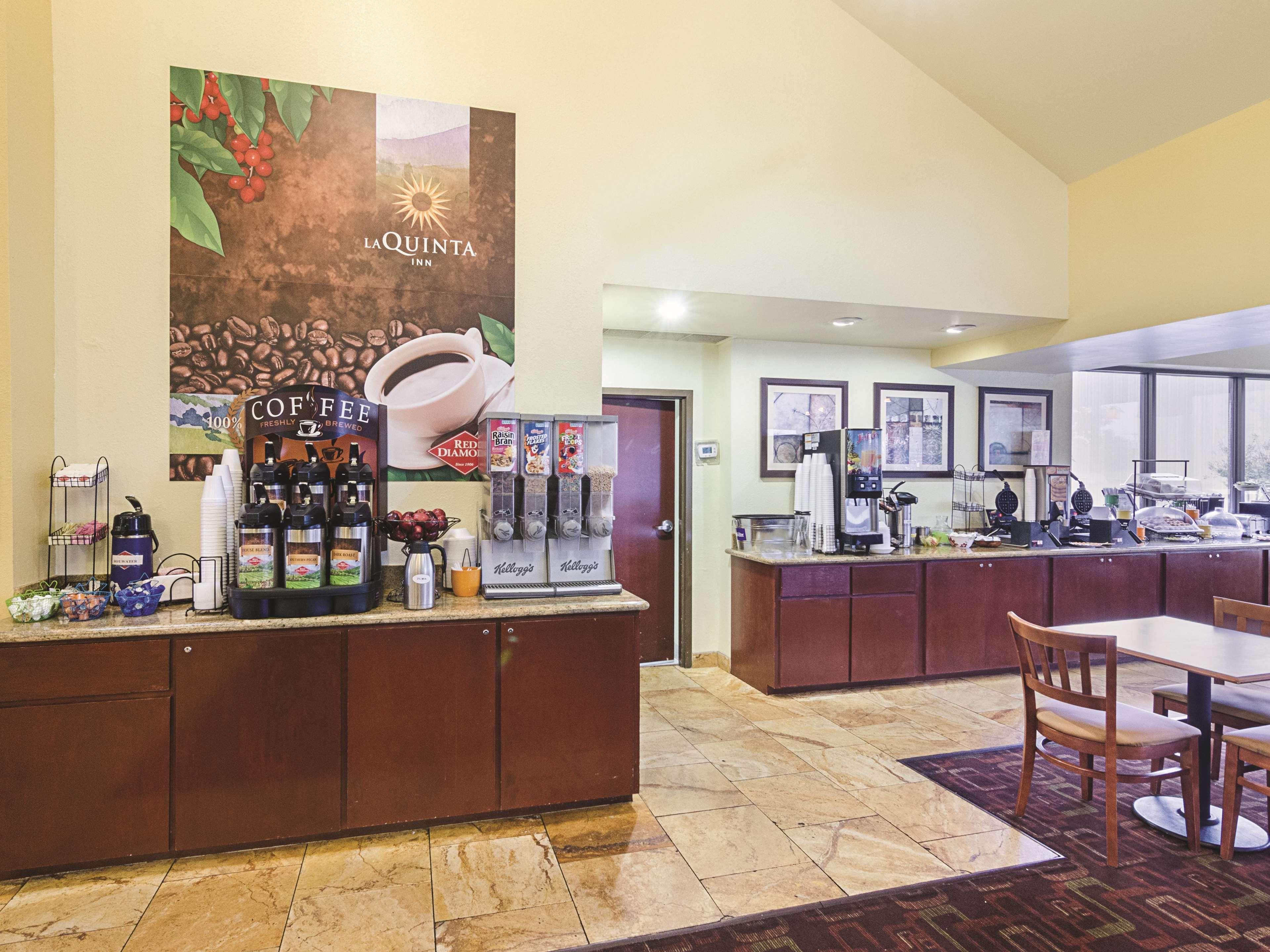 La Quinta Inn & Suites By Wyndham Ντόθαν Εξωτερικό φωτογραφία