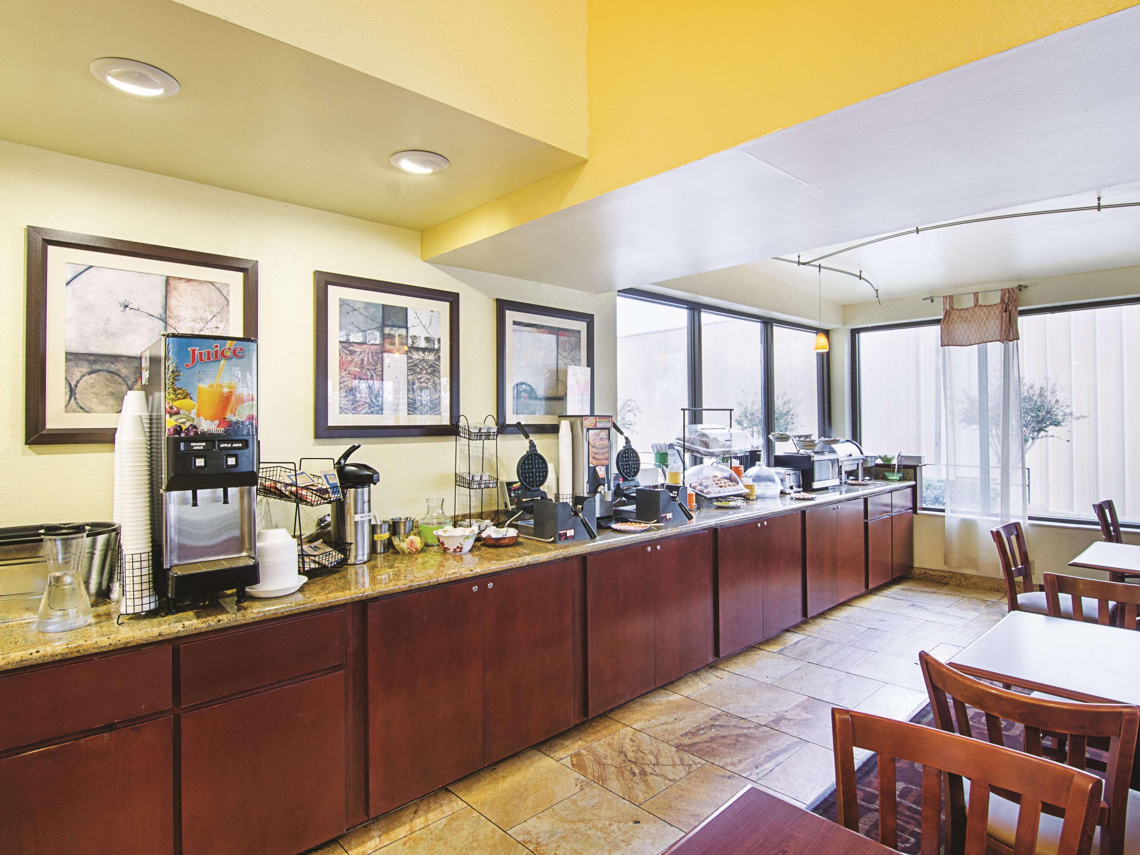 La Quinta Inn & Suites By Wyndham Ντόθαν Εξωτερικό φωτογραφία