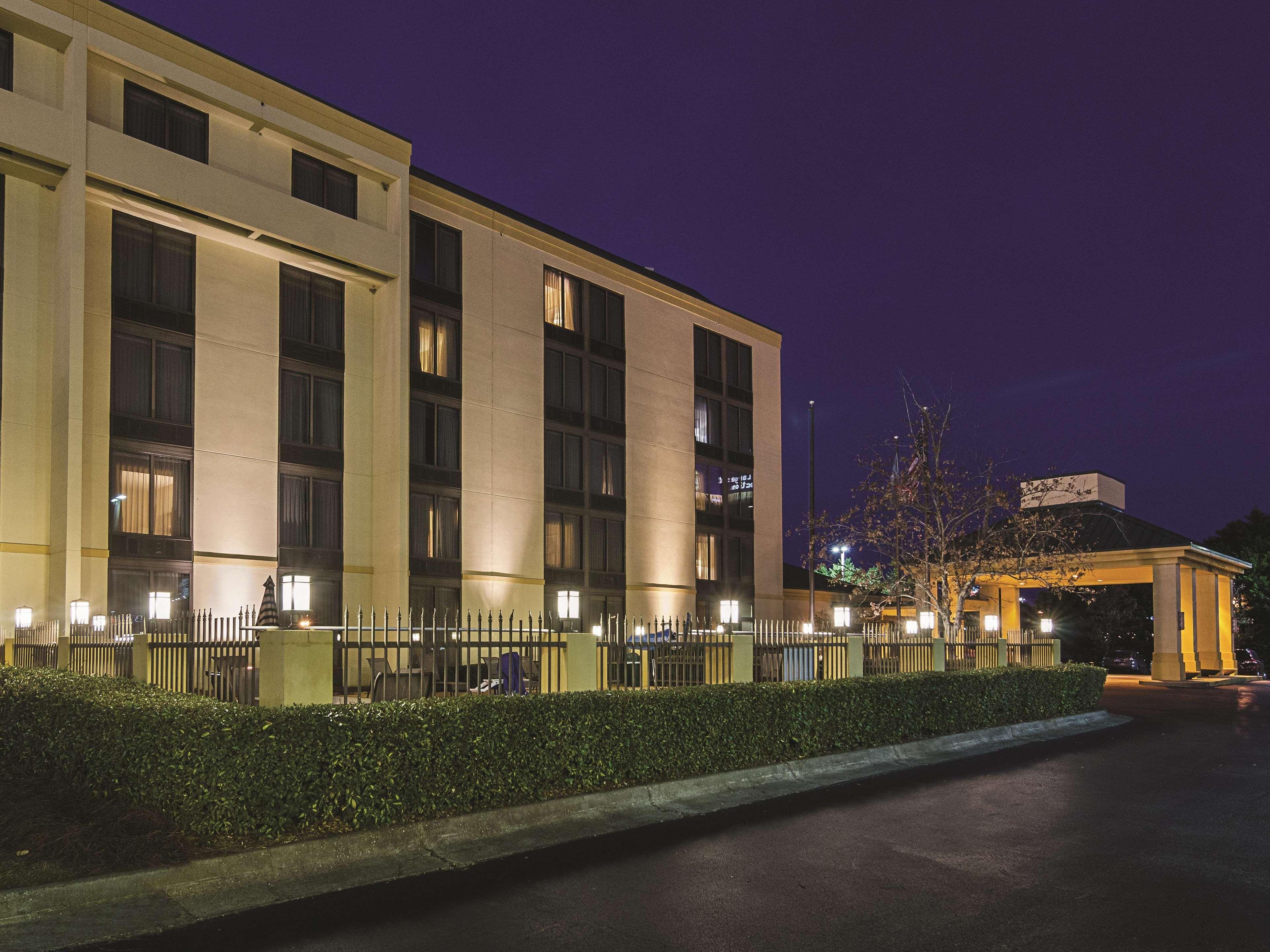 La Quinta Inn & Suites By Wyndham Ντόθαν Εξωτερικό φωτογραφία