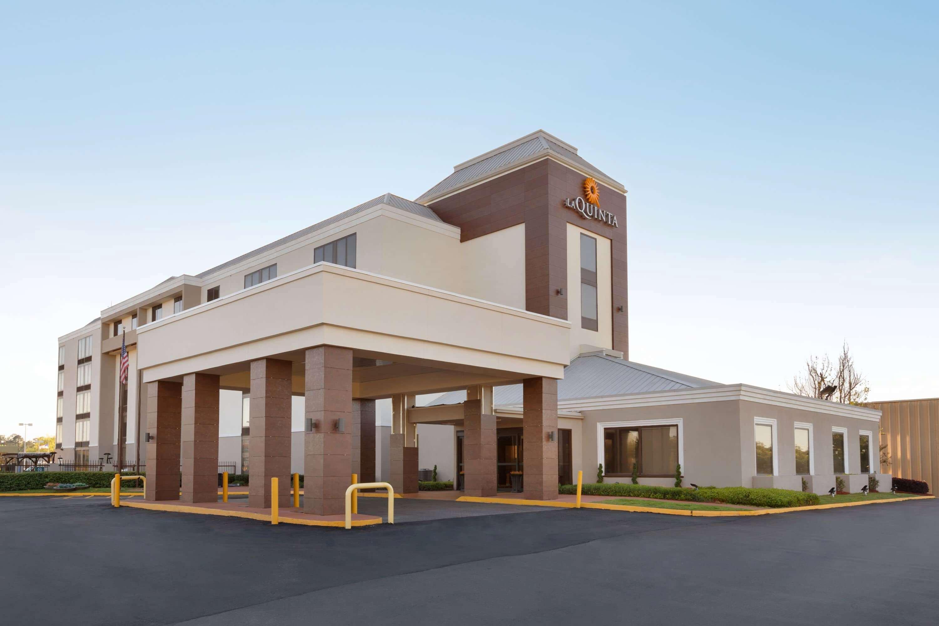La Quinta Inn & Suites By Wyndham Ντόθαν Εξωτερικό φωτογραφία